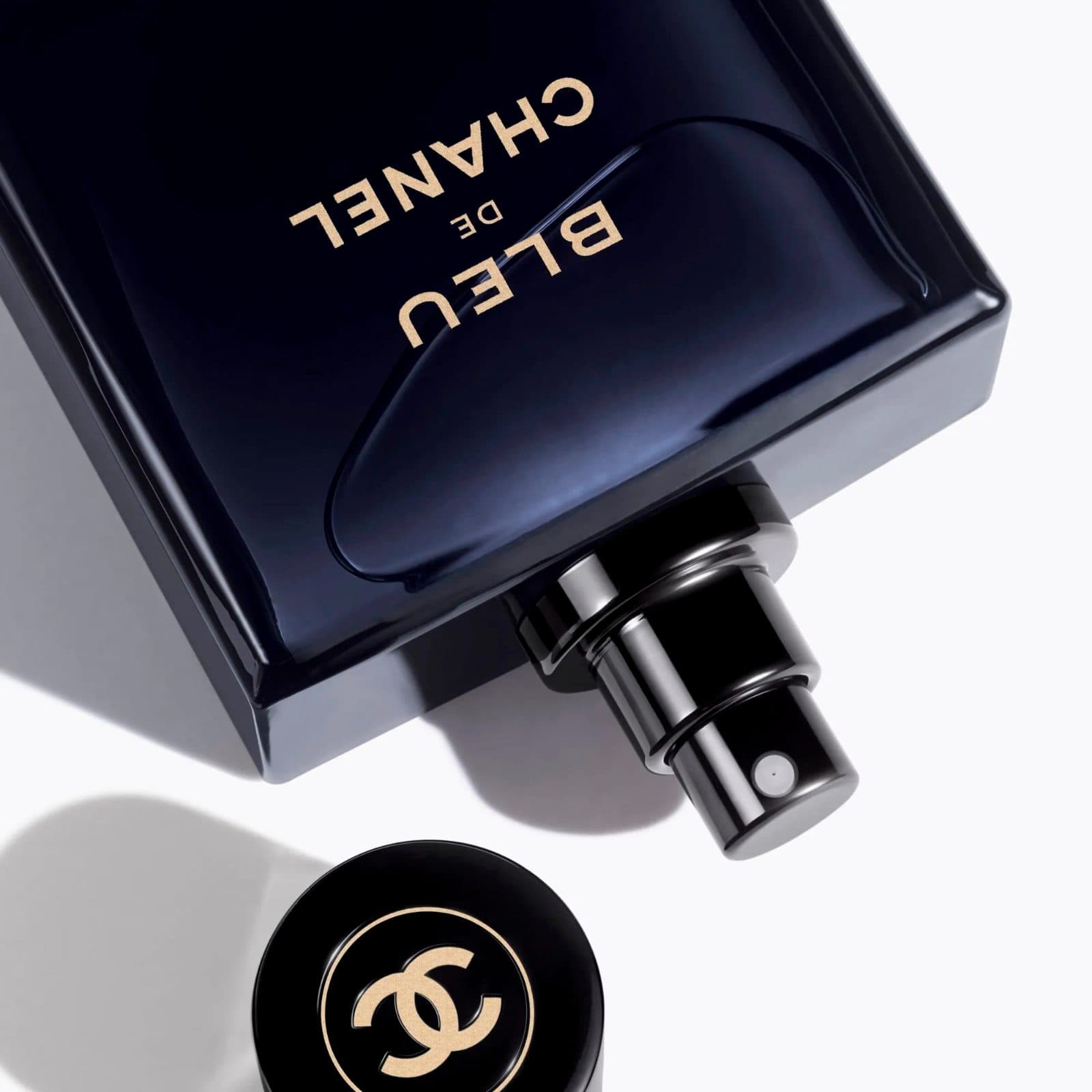 Chanel Bleu de Chanel Eau de Parfum pour Homme | 50 mL (1.7 fl oz) | Grapefruit, Incense & Sandalwood | Woody Aromatic